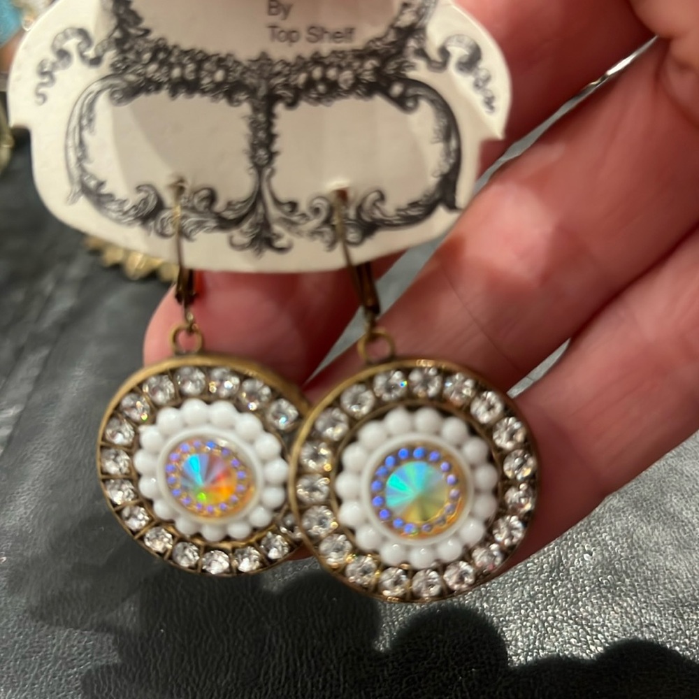 Gorgeous white crystal ans Aurora Crystalal earrings
